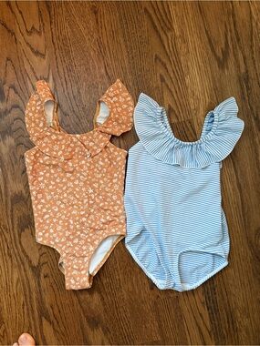 2-3 yr old swimsuit bundle